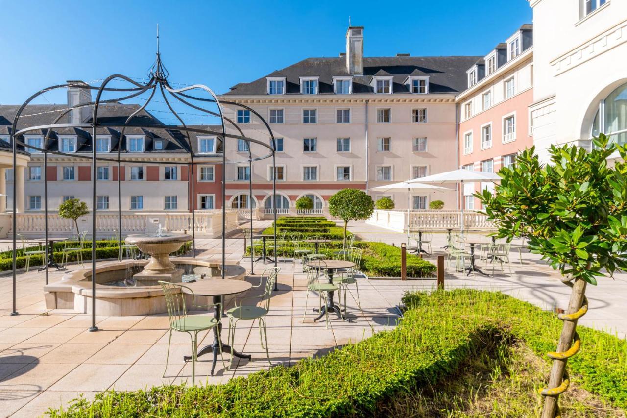 Dream Castle Hotel Marne La Vallee Magny-le-Hongre Bagian luar foto